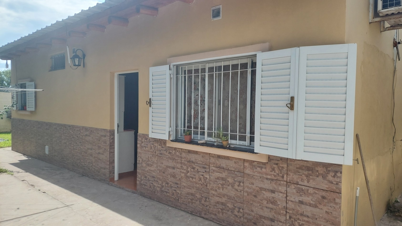 VENDO DOS CASAS EN Bo LUZURIAGA