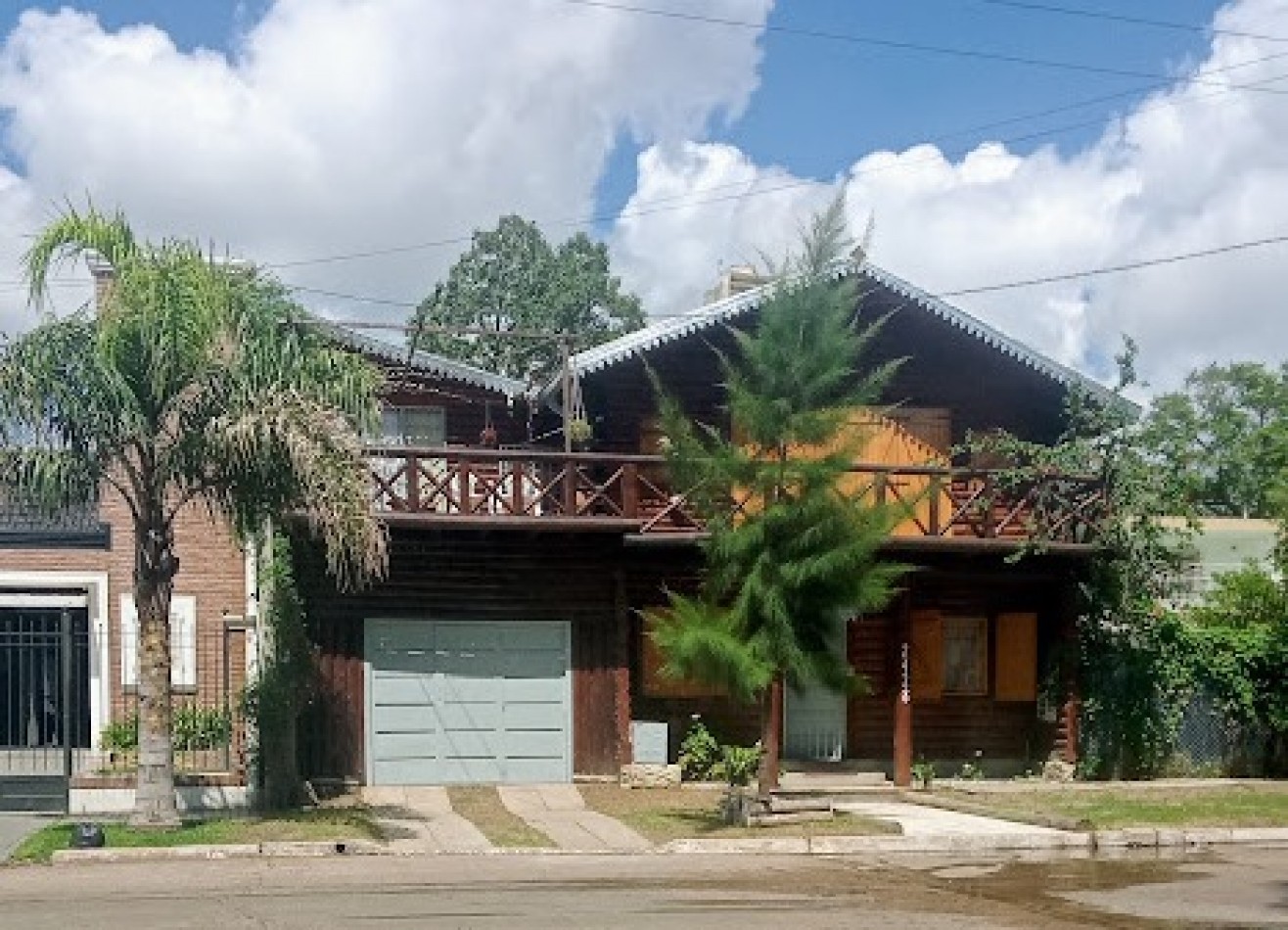 VENDO HERMOSA CABAÑA DE TRONCOS