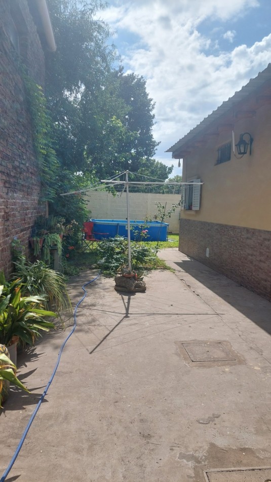 VENDO DOS CASAS EN Bo LUZURIAGA